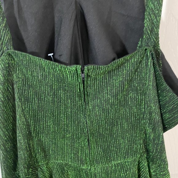 Elegant Green Prom Dress - Picture 9 of 13